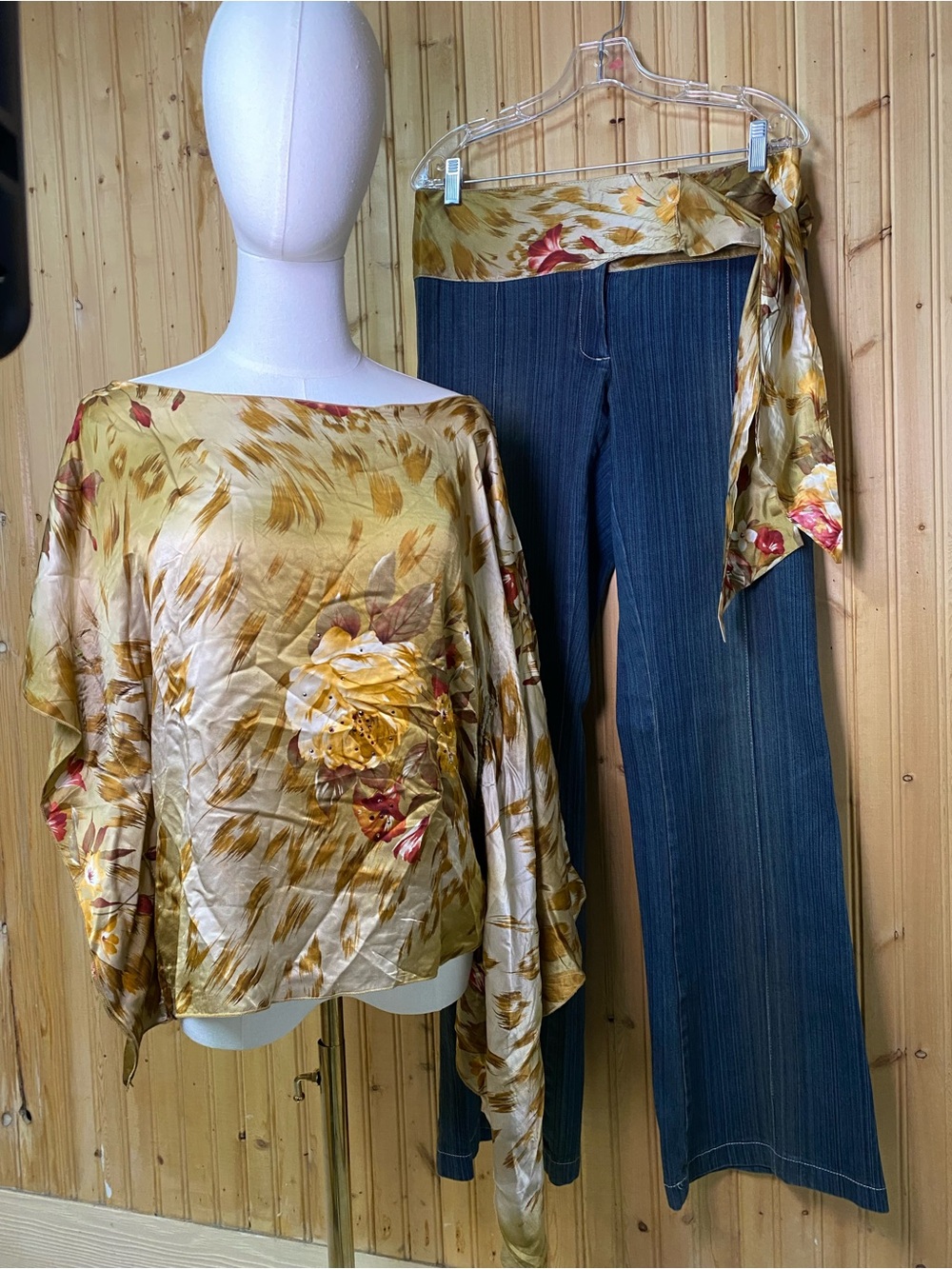 Y2K Caché 2 piece silk set